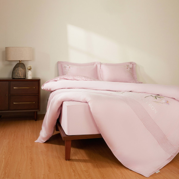 15-16-11Zon-600X0-1.Jpg Đồng Ca Hoa Cỏ - Esm26004 - Everon